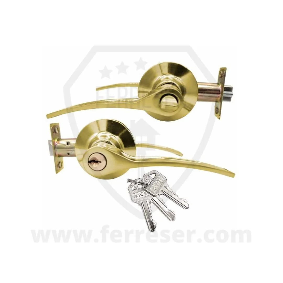 Manilla entrada llave. Latonada. Vista exterior e interior.